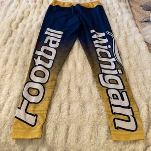 University of Michigan football leggings size large.